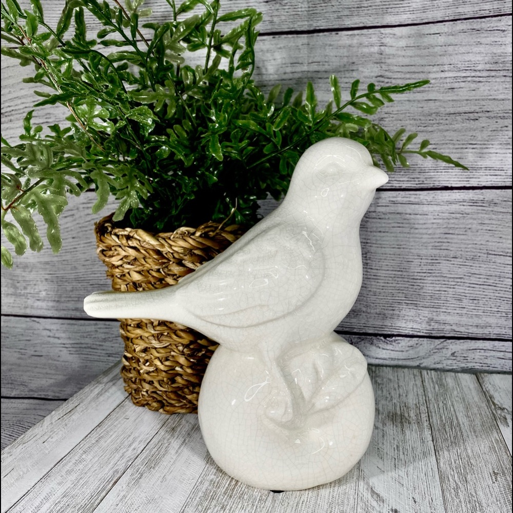 House Of Hampton Glazed Ceramic Bird Figure In White